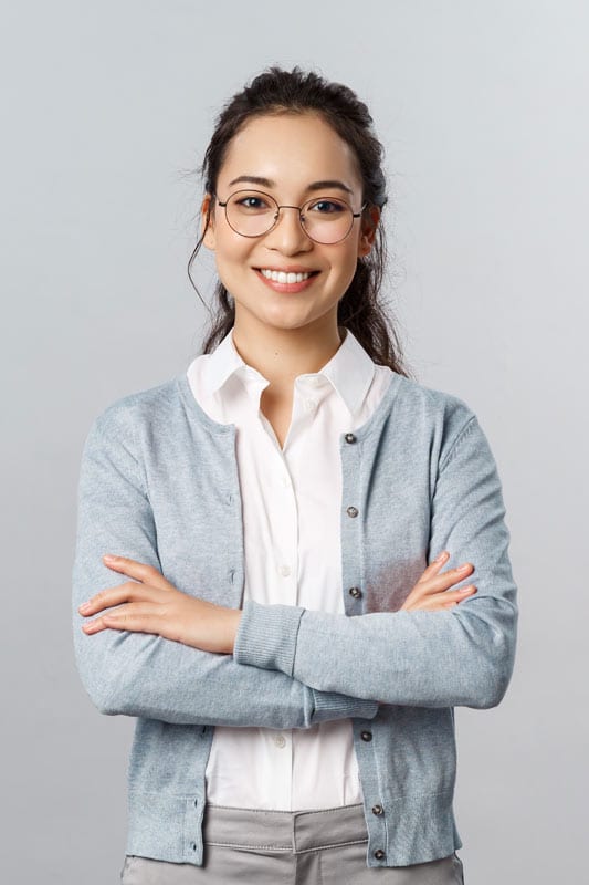 Lady enjoying her active lifestyle while undergoing Invisalign treatment in Singapore